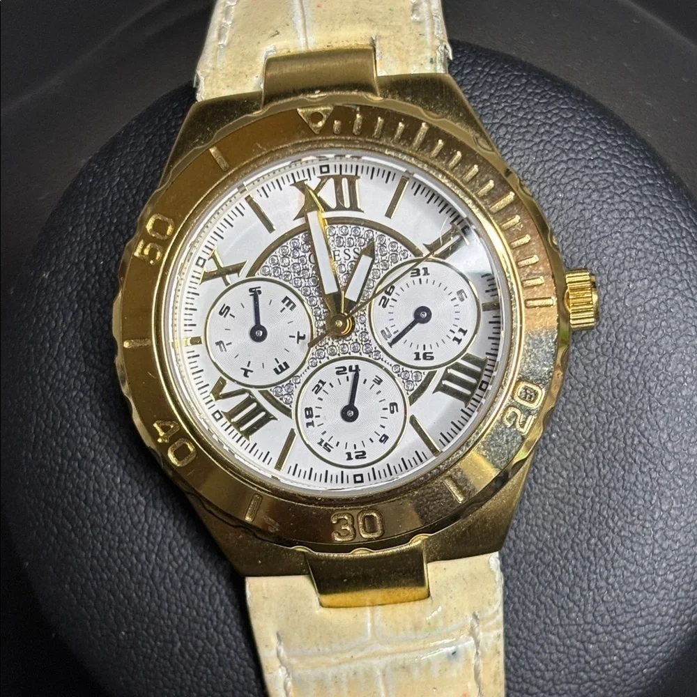 Guess regular wear